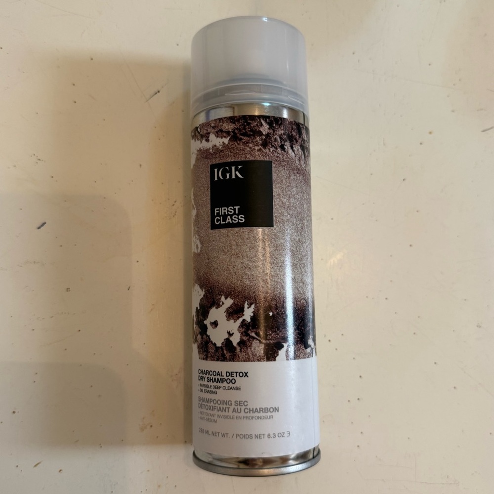 IGK First Class Charcoal Detox Dry Shampoo